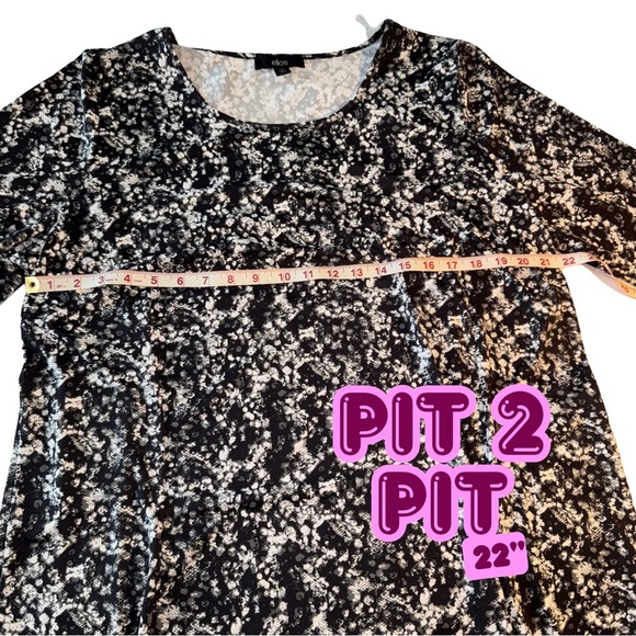 **Dress - Comfortable & Versatile!** - Picture 3 of 5